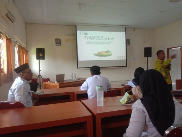 Kepala Madrasah Serius Dalami Materi Panca Cinta untuk Diterapkan di MTsN 4 Bungo