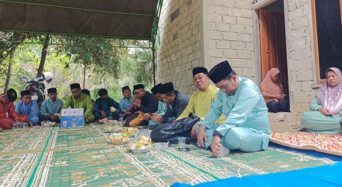Membasuh Duka dengan Doa: Takziyah Syahdu Keluarga MTsN 4 Bungo di Kediaman Ananda Rizky Ilham
