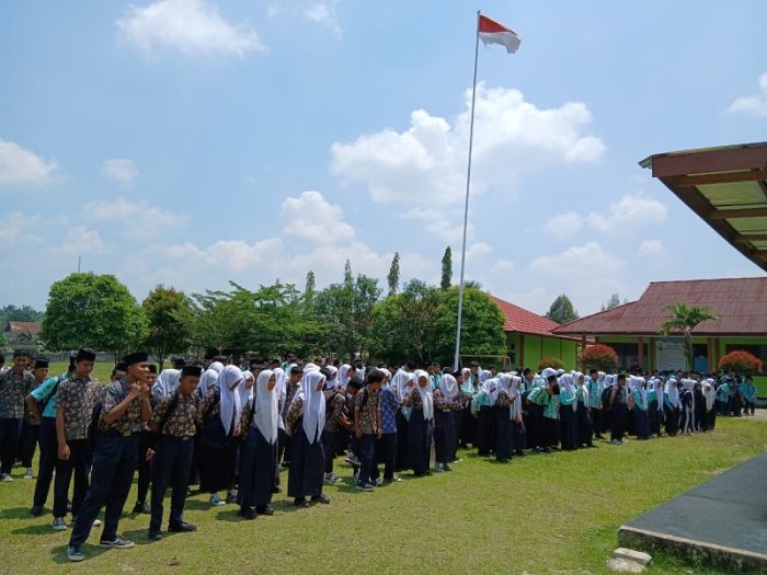 Libur Idulfitri Berakhir, Siswa MTsN 4 Bungo Kembali Aktif Belajar Mulai Senin 30 Maret Libur Idulfitri Berakhir, Siswa MTsN 4 Bungo Kembali Aktif Belajar Mulai Senin 30 Maret