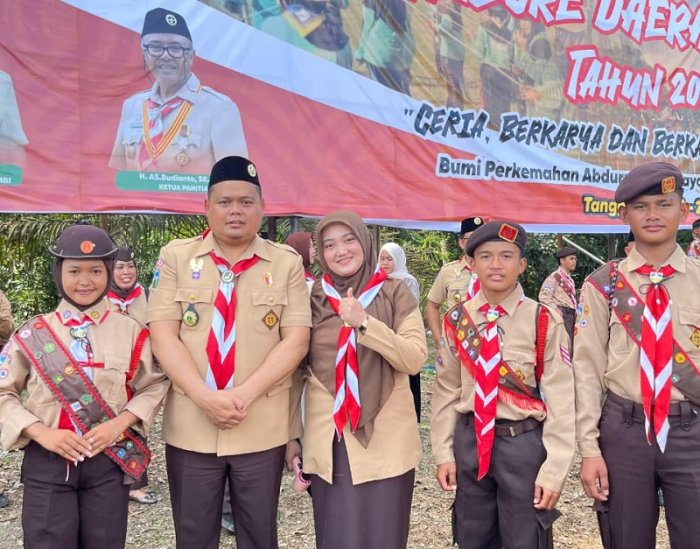 Siswa Terbaik MTsN 4 Bungo Perkuat Kontingen Kwarcab, Diapresiasi Langsung oleh Ustadz Tri Wahyu Hidayat