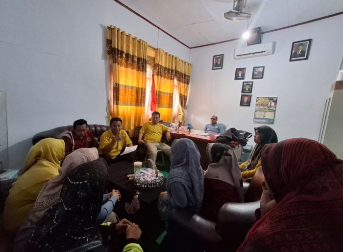 Kepala MTsN 4 Bungo Gelar Rapat Internal, Siapkan Siswa Berbakat untuk KOMPAS MADRASAH 2026 Kepala MTsN 4 Bungo Gelar Rapat Internal, Siapkan Siswa Berbakat untuk KOMPAS MADRASAH 2026