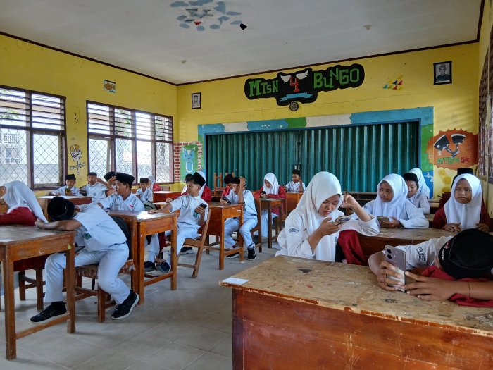 Gema Pembuka Semester Ganjil: PKN Menutup Hari Perdana Ujian di MTsN 4 Bungo dengan Khidmat dan Disiplin Tinggi