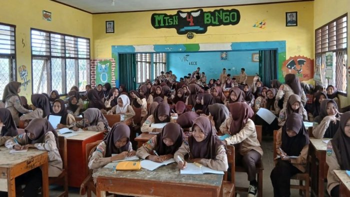 MTsN 4 Bungo Lestarikan Arab Melayu Jambi Melalui Program PAMJa