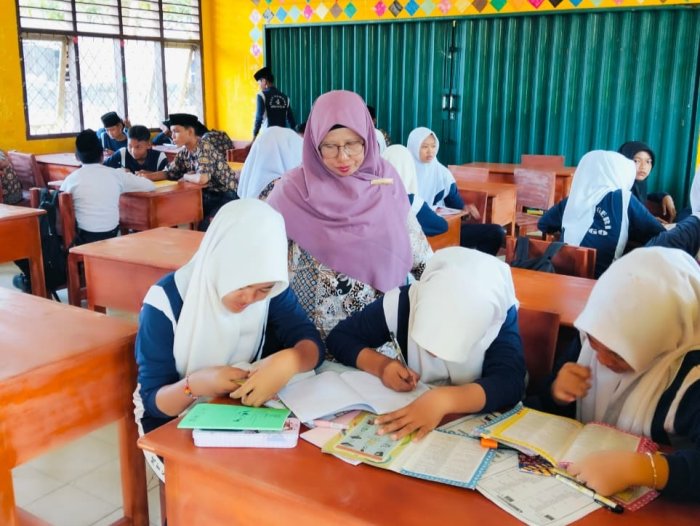 Kamus Jadi Sahabat Belajar, Pembelajaran Bahasa Inggris Makin Menyenangkan