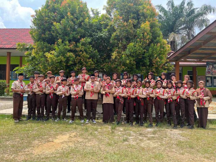 Semangat Kebersamaan Mengiringi Kesiapan MTsN 4 Bungo Menuju Jambore