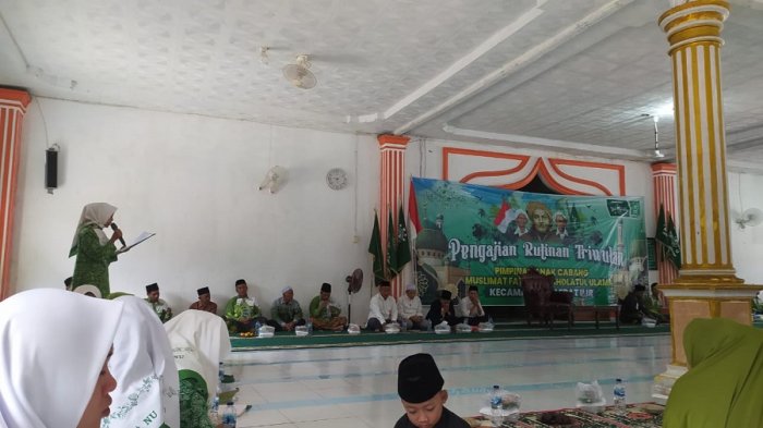 Kaur TU MTsN 4 Bungo Hadiri Pengajian Fatayat Muslimat NU, Perkuat Silaturahmi