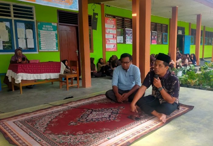 Berkah Jumat, Siswa MTsN 4 Bungo Doa Bersama untuk Kelancaran Ujian Semester Ganjil