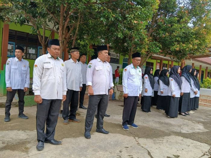 Kabar Gembira: Gaji PPPK Paruh Waktu MTsN 4 Bungo Segera Dicairkan Rapel Dua Bulan Kabar Gembira: Gaji PPPK Paruh Waktu MTsN 4 Bungo Segera Dicairkan Rapel Dua Bulan