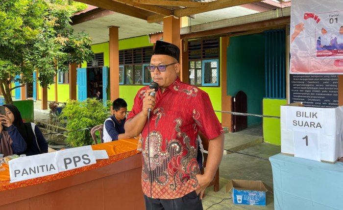 Kepala MTsN 4 Bungo Berikan Arahan Strategis untuk Suksesnya Pemilu OSIM Kepala MTsN 4 Bungo Berikan Arahan Strategis untuk Suksesnya Pemilu OSIM