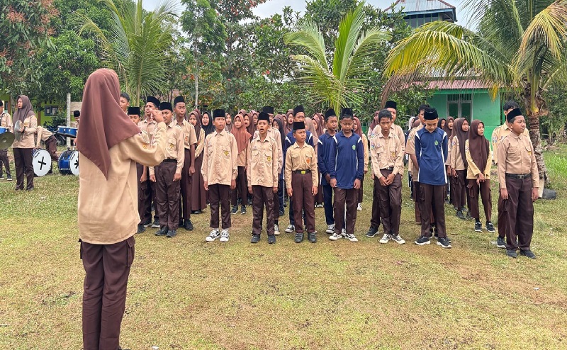 Paduan Suara MTSN 4 Bungo Siap Tampil Memukau Pada Upacara HUT RI Ke-80