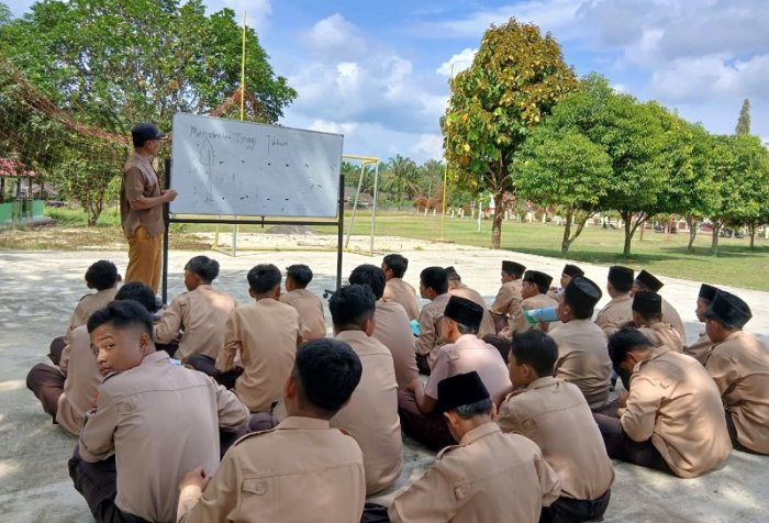 Semangat Baru! Pangkalan Pramuka MTsN 4 Bungo Kembali Geliatkan Latihan di Awal 2026 Semangat Baru! Pangkalan Pramuka MTsN 4 Bungo Kembali Geliatkan Latihan di Awal 2026