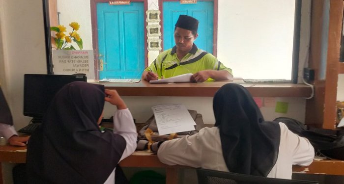 Awali Bulan Maret, Kaur TU MTsN 4 Bungo Instruksikan Pengumpulan Rekap Absensi Manual Awali Bulan Maret, Kaur TU MTsN 4 Bungo Instruksikan Pengumpulan Rekap Absensi Manual