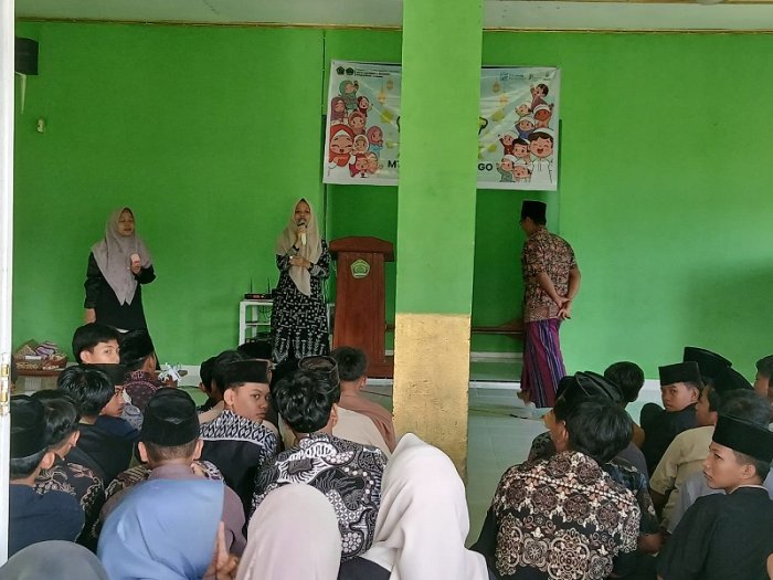 Tutup Pesantren Kilat Ramadhan, Ketua Panitia Ibu Delvia, S.Pd. Sampaikan Apresiasi dan Terima Kasih