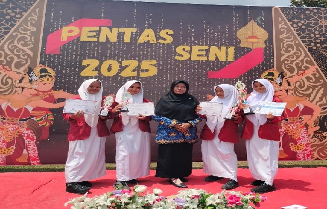 MTSN 4 BUNGO BOYONG 4 TROPY PADA AJANG SMANAM EXPO TAHUN 2025