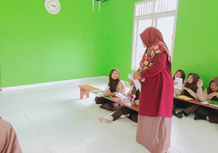 Mushalla MTsN 4 Bungo: Pusat Pembinaan Karakter dan Kegiatan Keagamaan Terpadu Mushalla MTsN 4 Bungo: Pusat Pembinaan Karakter dan Kegiatan Keagamaan Terpadu