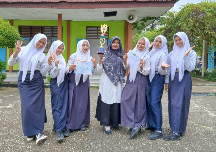 Tampil Perkasa, Srikandi MTsN 4 Bungo Sabet Podium Juara di Turnamen Voli SMAN 3 Bungo Tampil Perkasa, Srikandi MTsN 4 Bungo Sabet Podium Juara di Turnamen Voli SMAN 3 Bungo