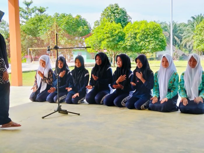 MTsN 4 Bungo Antusias Sambut Jambore, Tim Tari Siap Harumkan Nama Madrasah MTsN 4 Bungo Antusias Sambut Jambore, Tim Tari Siap Harumkan Nama Madrasah
