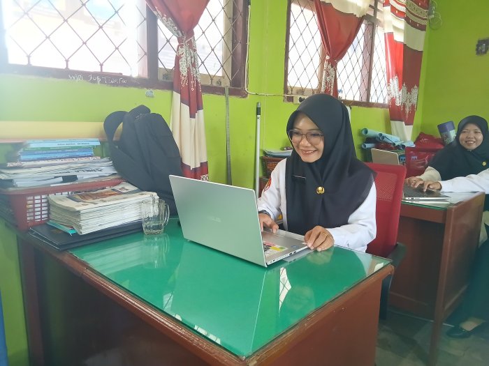 Guru MTsN 4 Bungo Ikuti Orientasi Mahasiswa Guru Dalam Jabatan Batch IV PPG Universitas Jambi Tahun 2025