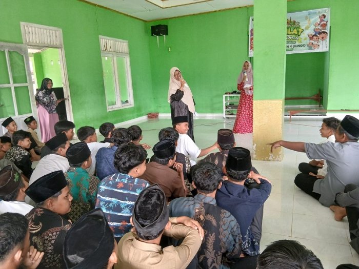 Kaji Esensi Puasa, Waka Kurikulum MTsN 4 Bungo Ajak Siswa Tak Sekadar Menahan Lapar