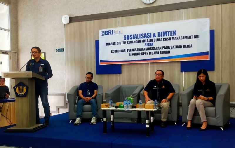 SATKER MTSN 4 BUNGO IKUTI BIMTEK MIGRASI SYSTEM KEUANGAN QLOLA CASH MANAGEMEN BRI SATKER MTSN 4 BUNGO IKUTI BIMTEK MIGRASI SYSTEM KEUANGAN QLOLA CASH MANAGEMEN BRI