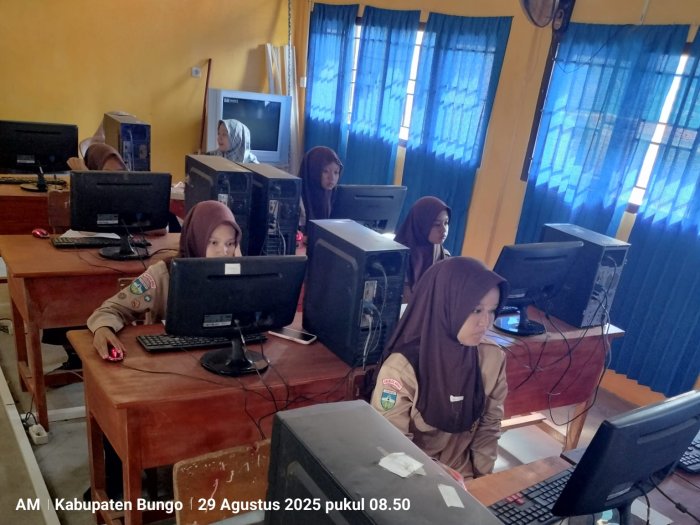 Siswi MTs N 4 Bungo Raih medali perunggu pada ajang Olimpiade ISO Tahun 2025 Siswi MTs N 4 Bungo Raih medali perunggu pada ajang Olimpiade ISO Tahun 2025