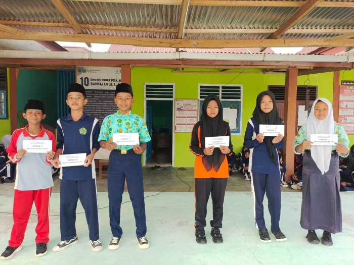 Puncak Perayaan HUT RI ke-81 Hadiah Lomba Spektakuler pagi ini di bagikan Puncak Perayaan HUT RI ke-81 Hadiah Lomba Spektakuler pagi ini di bagikan