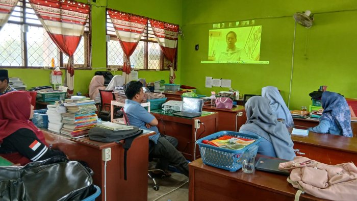 Akselerasi Edukasi Ramah Anak, Seluruh Pendidik MTsN 4 Bungo Pertajam Orientasi Kurikulum Berbasis Cinta