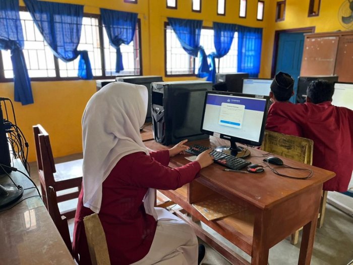 MTsN 4 Bungo Tingkatkan Literasi Digital Siswa Gen-Z MTsN 4 Bungo Tingkatkan Literasi Digital Siswa Gen-Z