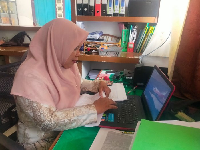 Ibu Eka Lismawarni: Data EMIS Adalah Jantung dan Harga Mati Kemajuan Madrasah! Ibu Eka Lismawarni: Data EMIS Adalah Jantung dan Harga Mati Kemajuan Madrasah!
