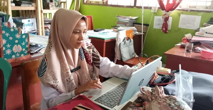 Kejar Target Kinerja, Ibu Widiya Pastikan Penyelesaian SKP Triwulan III Tepat Waktu Kejar Target Kinerja, Ibu Widiya Pastikan Penyelesaian SKP Triwulan III Tepat Waktu