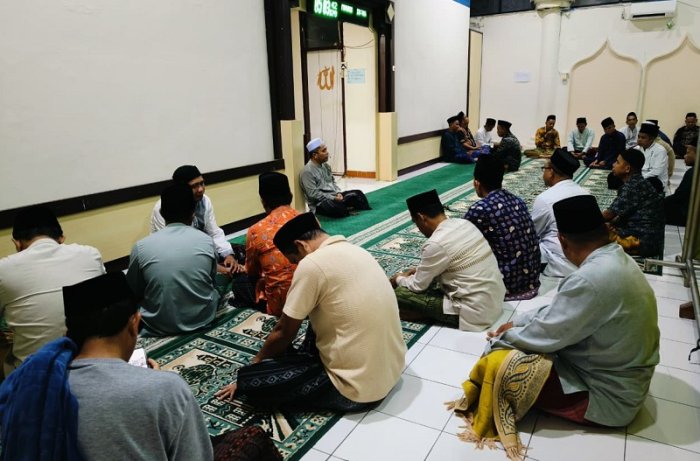 Kepala MTsN 4 Bungo Rutin Ikuti Kajian Subuh Tentang Didikan Cinta Kepada Anak Didik
