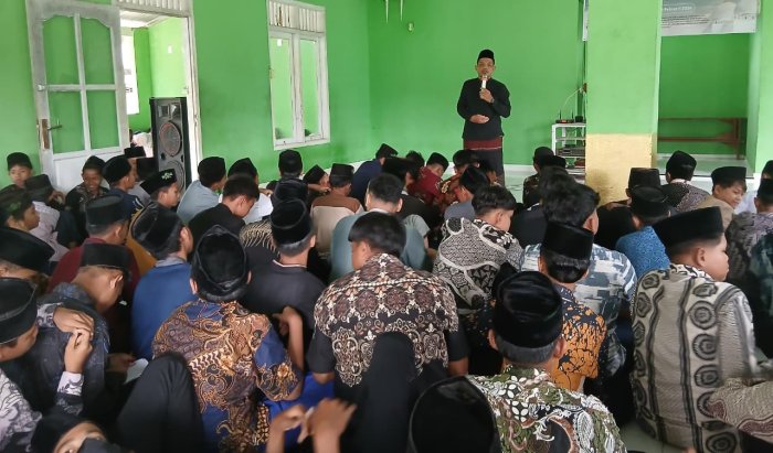 MTsN 4 Bungo Gelar Tausiyah Ramadan, Teguhkan Makna Puasa Menuju Kemenangan Idulfitri MTsN 4 Bungo Gelar Tausiyah Ramadan, Teguhkan Makna Puasa Menuju Kemenangan Idulfitri