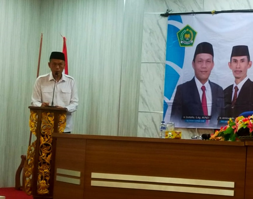 MEMBANGUN MEDIA KONVERGENSI, WAKA ,BIDANG KEHUMASAN MTS NEGERI 4 BUNGO IKUTI BIMTEK PENEGELOLA WEBSITE MADRASAH