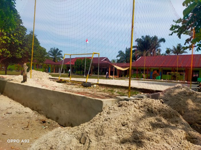 Upaya Menampung Minat dan Bakat Siswa, MTsN 4 Bungo Perluas Sarana Fasilitas Olahraga untuk Siswa Upaya Menampung Minat dan Bakat Siswa, MTsN 4 Bungo Perluas Sarana Fasilitas Olahraga untuk Siswa