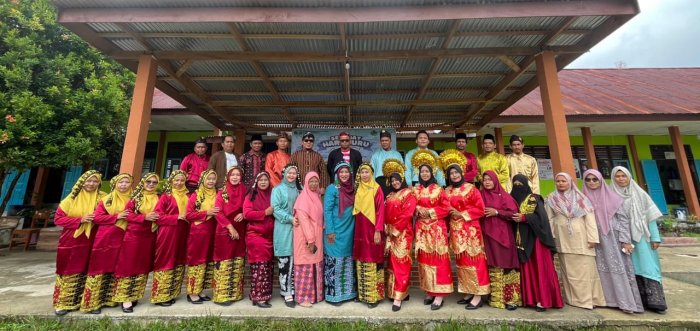 Sambut Hari Kemenangan, MTsN 4 Bungo Ucapkan Selamat Idul Fitri 1447 H Sambut Hari Kemenangan, MTsN 4 Bungo Ucapkan Selamat Idul Fitri 1447 H