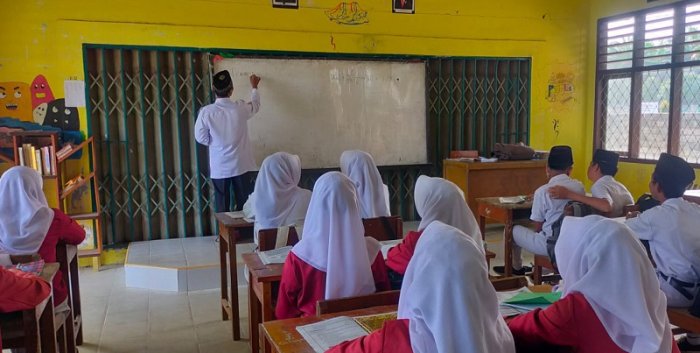 Ramadan Tetap Produktif, Siswa Kelas IX.B MTsN 4 Bungo Antusias Pelajari Bioteknologi Ramadan Tetap Produktif, Siswa Kelas IX.B MTsN 4 Bungo Antusias Pelajari Bioteknologi