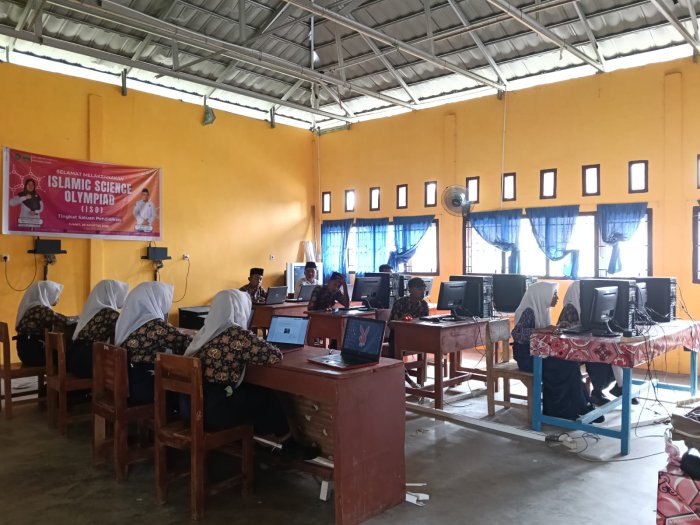 Hari Ketiga Gladi Bersih TKA di MTsN 4 Bungo Berjalan Lancar dan Tertib Hari Ketiga Gladi Bersih TKA di MTsN 4 Bungo Berjalan Lancar dan Tertib