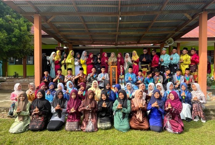 Ungkapan Bangga Kepala MTsN 4 Bungo atas Prestasi Gemilang Siswa di Kemah Galang Berkat IX Ungkapan Bangga Kepala MTsN 4 Bungo atas Prestasi Gemilang Siswa di Kemah Galang Berkat IX