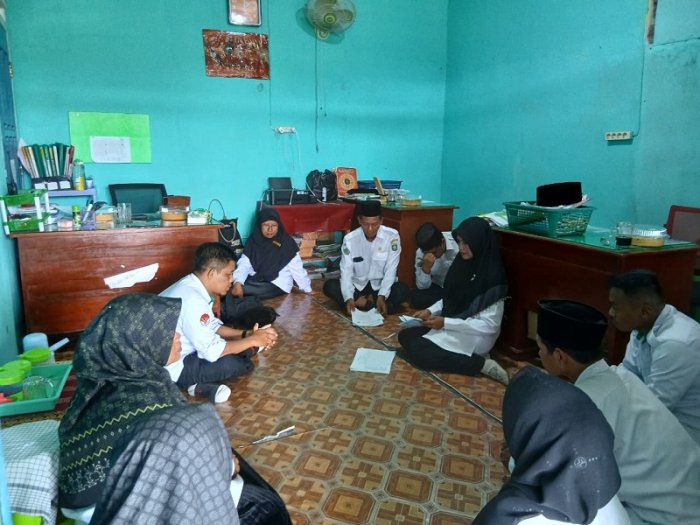 Mantapkan Objektivitas Penilaian, Tim Penguji UKOM MTsN 4 Bungo Godok Juknis di Rapat Terbatas