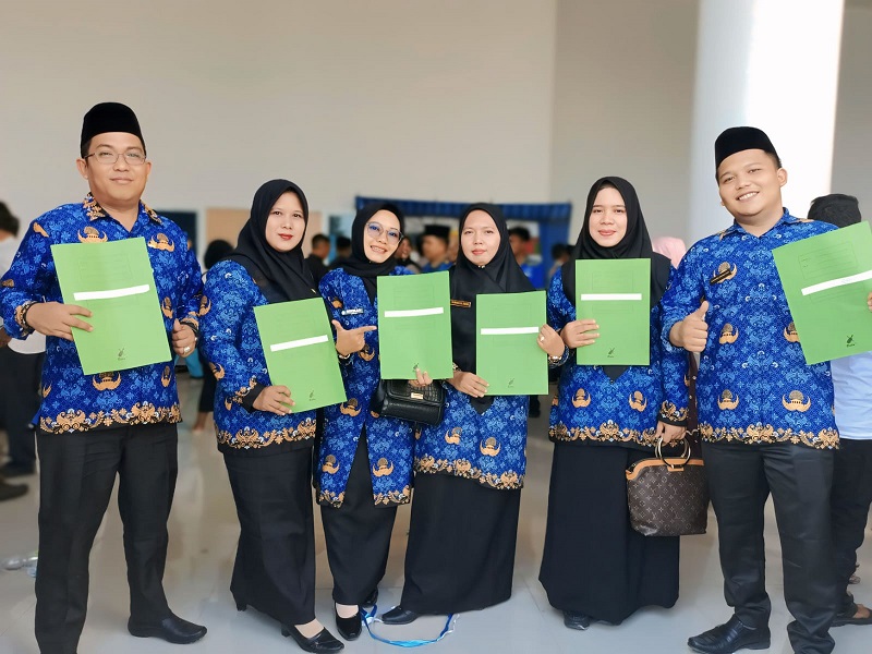 7 GURU DAN TENAGA KEPENDIDIKAN MTsN 4 BUNGO RESMI DILANTIK SEBAGAI ASN PPPK TAHAP I