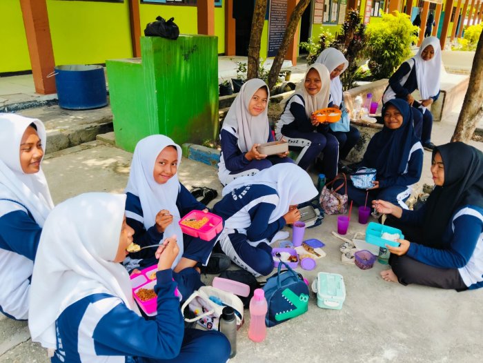 Program Fullday : Kebersamaan Siswa MTsN 4 Bungo Momen ISOMA