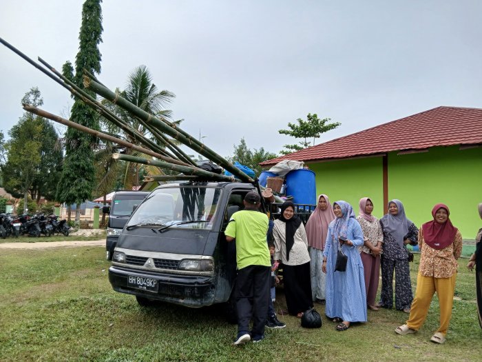 Haru dan Bangga Mengiringi Keberangkatan Peserta Jambore MTsN 4 Bungo Haru dan Bangga Mengiringi Keberangkatan Peserta Jambore MTsN 4 Bungo