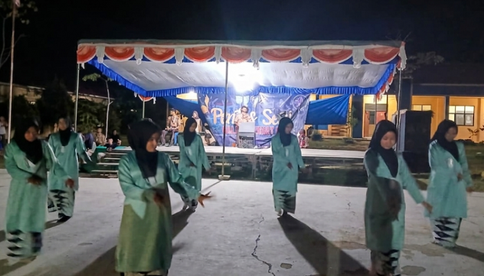 Tim Tari Pramuka MTsN 4 Bungo Memukau di Kemah Galang Berkat Tim Tari Pramuka MTsN 4 Bungo Memukau di Kemah Galang Berkat