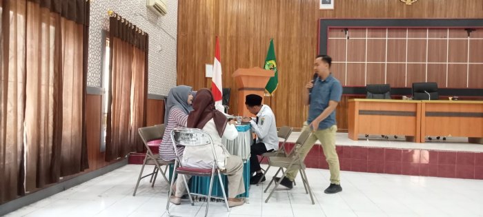 Peserta PPPK Tahap 2 MTsNegeri 4 Bungo Resmi Terima Buku Rekening dari BSI Peserta PPPK Tahap 2 MTsNegeri 4 Bungo Resmi Terima Buku Rekening dari BSI