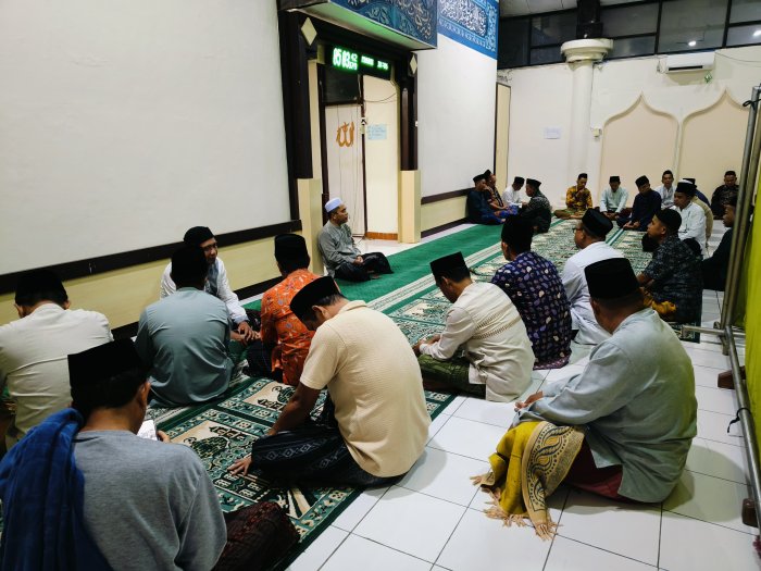 Menguatkan Iman: Kepala MTsN 4 Bungo Ikuti Penerapan Kurikulum Berbasis Cinta (KBC) di Jambi Menguatkan Iman: Kepala MTsN 4 Bungo Ikuti Penerapan Kurikulum Berbasis Cinta (KBC) di Jambi