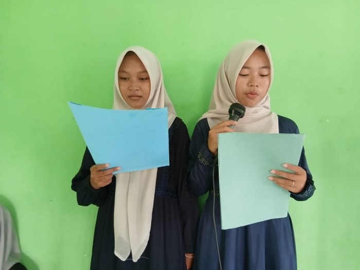 Perkuat Budaya Religius, Siswa Kelas IX A MTsN 4 Bungo Pimpin Pengajian Sambut Ramadhan Perkuat Budaya Religius, Siswa Kelas IX A MTsN 4 Bungo Pimpin Pengajian Sambut Ramadhan