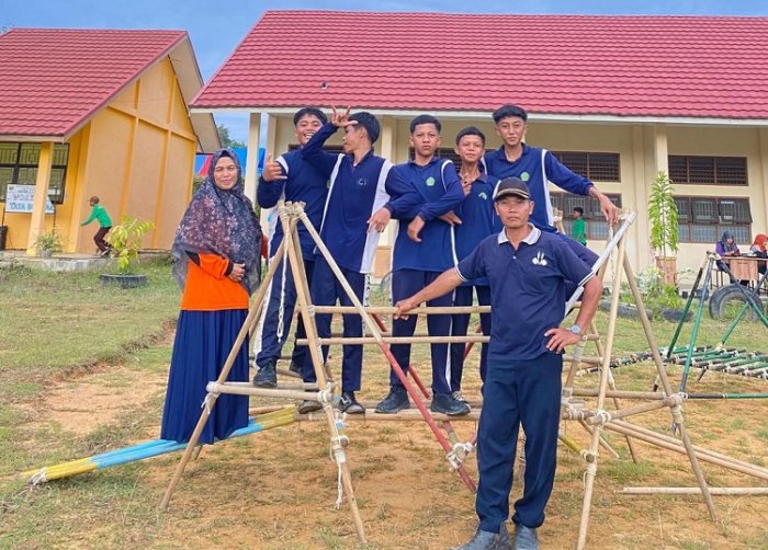Adu Tangkas Pionering, Pasukan MTsN 4 Bungo Tunjukkan Kecepatan Luar Biasa Adu Tangkas Pionering, Pasukan MTsN 4 Bungo Tunjukkan Kecepatan Luar Biasa