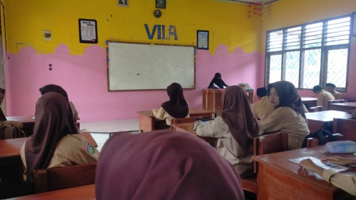 Siswa Kelas IX B Terima Pembekalan Khusus, Guru BK Perkuat Pemahaman Norma dan Etika Sosial Siswa Kelas IX B Terima Pembekalan Khusus, Guru BK Perkuat Pemahaman Norma dan Etika Sosial