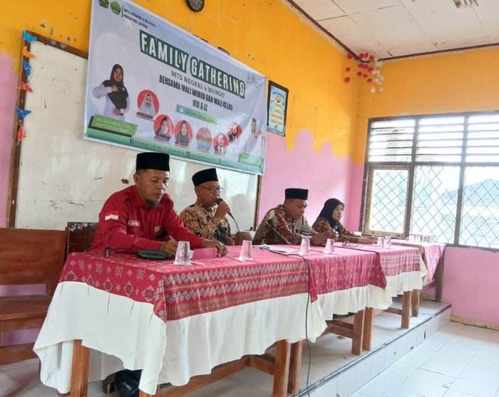 Perkuat Sinergi, MTsN 4 Bungo Gandeng Komite dan Wali Siswa dalam Sosialisasi Program