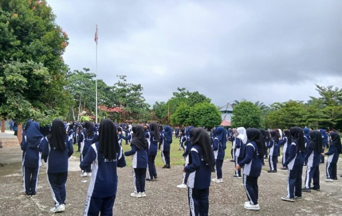 Semangat Pagi! MTsN 4 Bungo Awali Semester Genap 2026 dengan Senam Bugar Bersama Semangat Pagi! MTsN 4 Bungo Awali Semester Genap 2026 dengan Senam Bugar Bersama